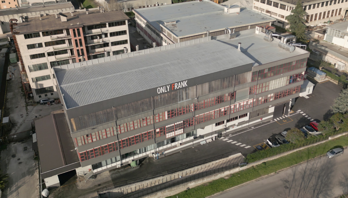 Vista con drone della conceria Only Frank